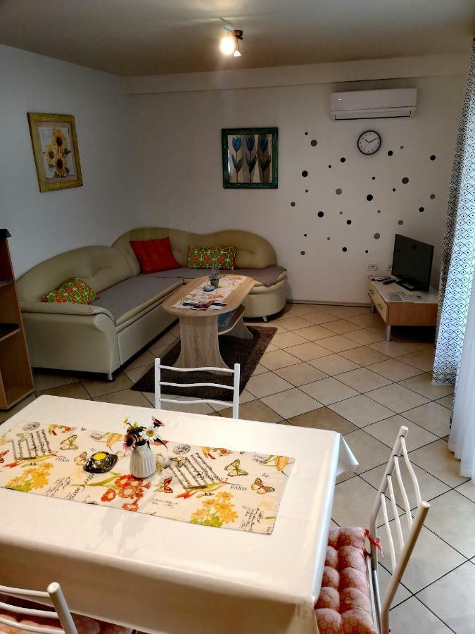 Apartman Olga Umag Exterior photo